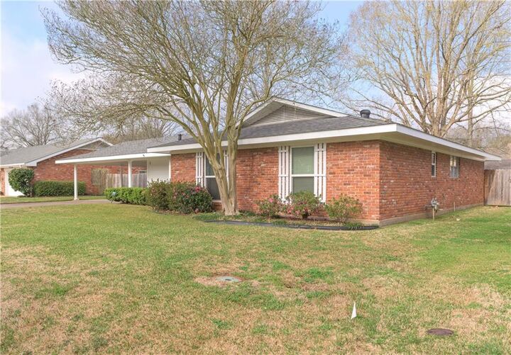 Property Photo: 4916 Bluebird Lane LA 71303