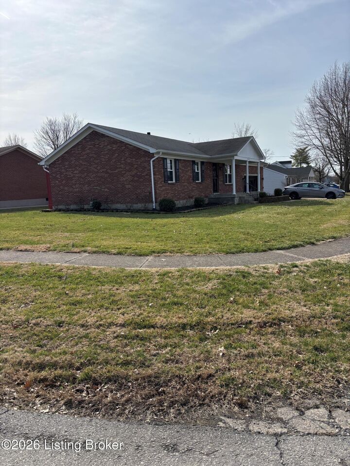 Property Photo:  12313 Kingsley Dr  KY 40229 