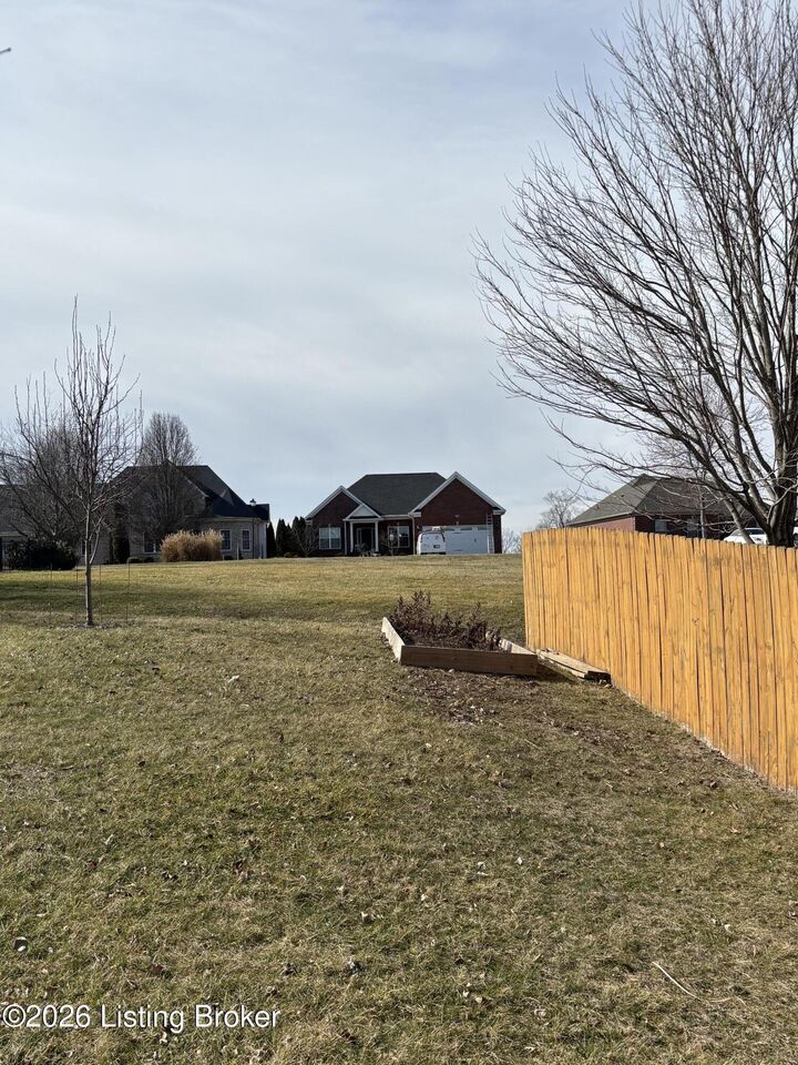 Property Photo:  695 Ashbourne Dr  KY 40065 