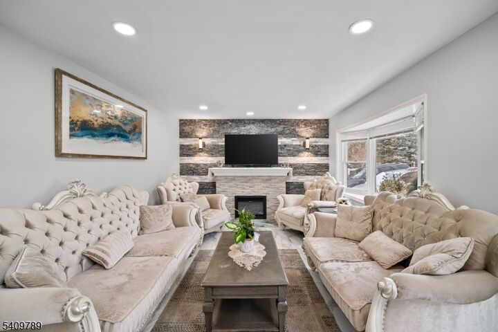 Property Photo:  201 Newark Pompton Tpke  NJ 07470 