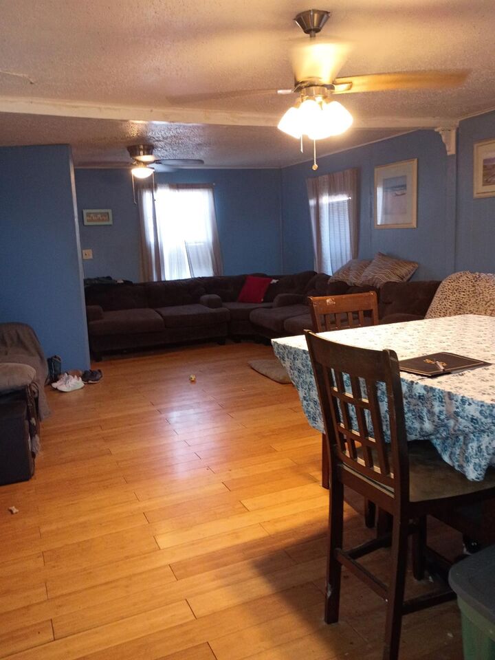 Property Photo:  604 42nd Street  TX 77550 