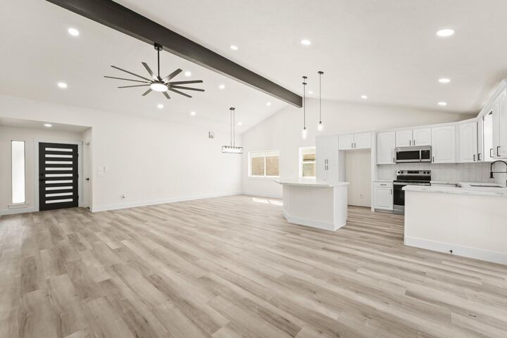 Property Photo:  13102 Maxim Drive  TX 77065 