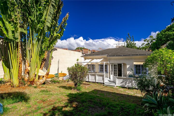 Property Photo: 3110 Waialae Avenue HI 96816