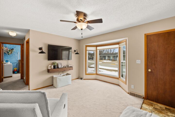 Property Photo: 714 Garden Road IA 50010