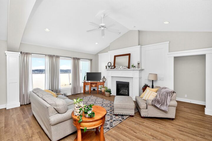 Property Photo:  1411 S 5th Street  IA 50003 