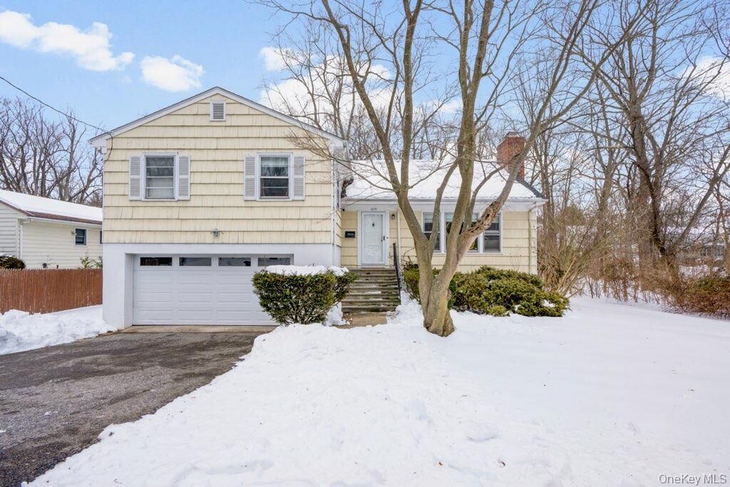 Property Photo:  1015 Mamaroneck Avenue  NY 10605 