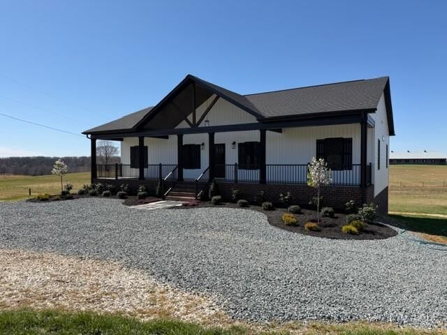 Property Photo: 2779 Oakville Road VA 24522