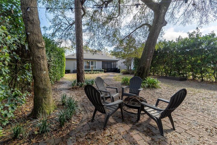Property Photo: 184 Birchmont Drive FL 32724