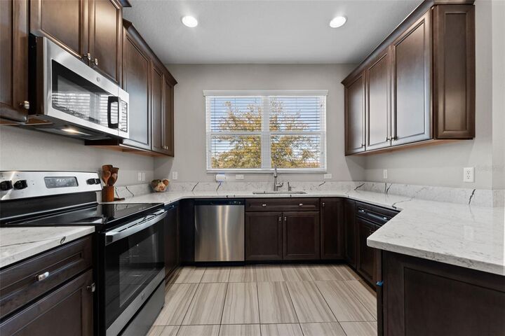 Property Photo: 29913 Southwell Lane FL 33543