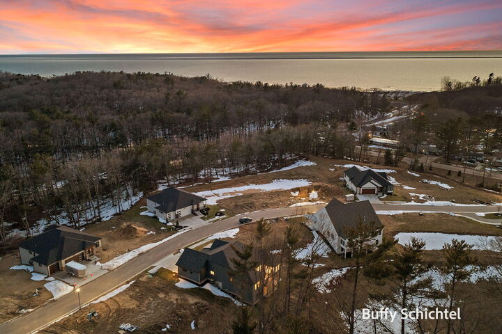 Property Photo: 2892 Duneside Trail MI 49441