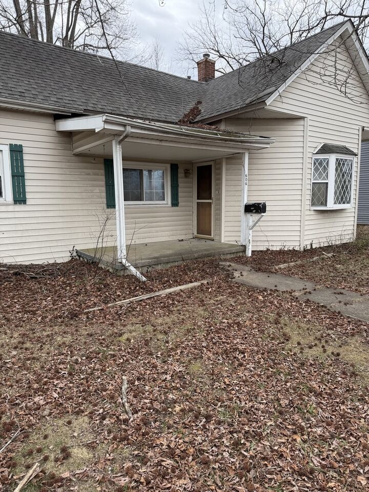 Property Photo: 606 Taffee Street IL 62274