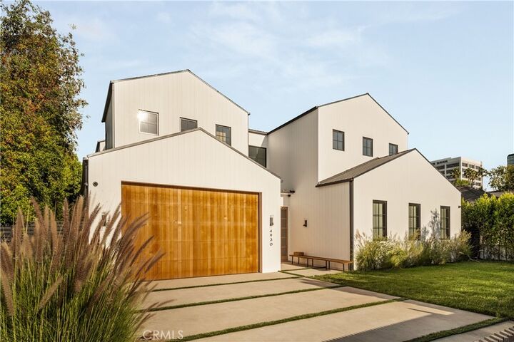 Property Photo:  4930 Edgerton Avenue  CA 91436 