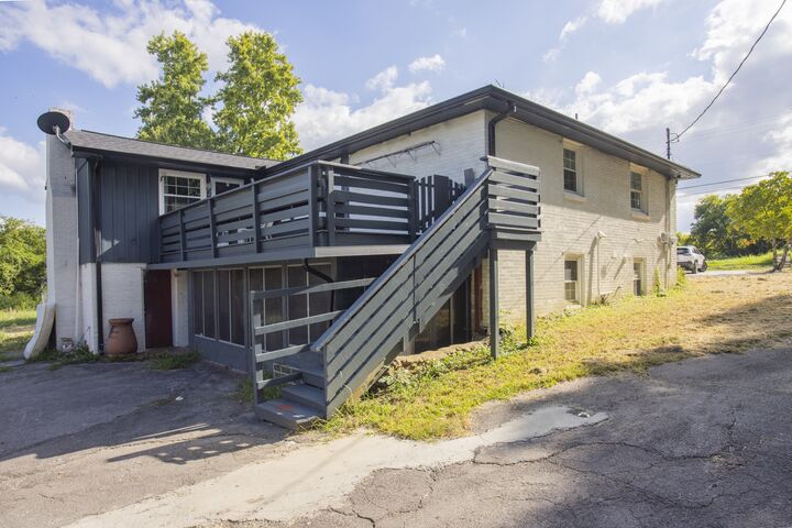 Property Photo: 1717 Hudson Rd B TN 37115