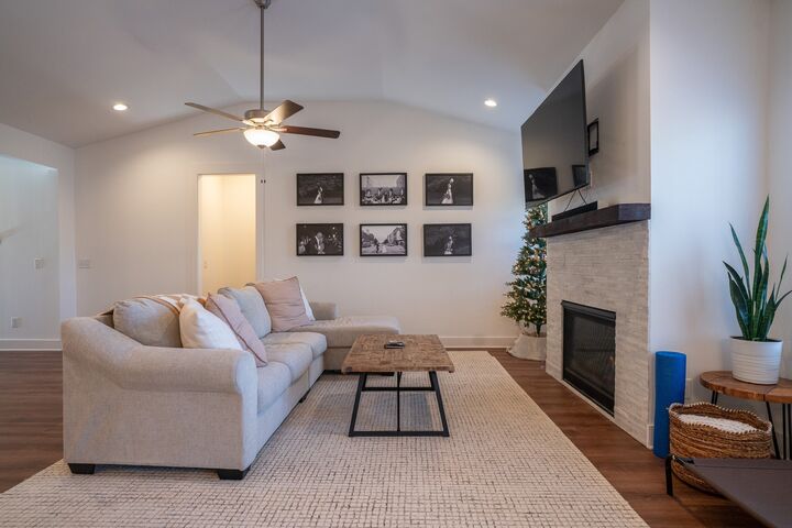 Property Photo:  244 Hermitage Point Dr  TN 37076 