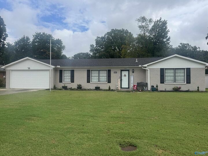 Property Photo: 1218 Castleman Avenue AL 35601