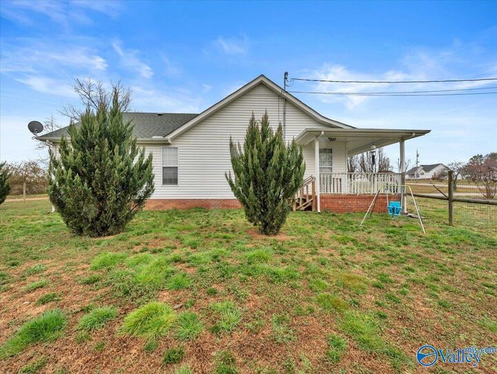 Property Photo: 9 Merideth Lynn Road TN 37334