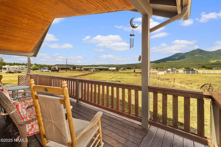 Property Photo: 8525 W Suzette Lane AZ 86001