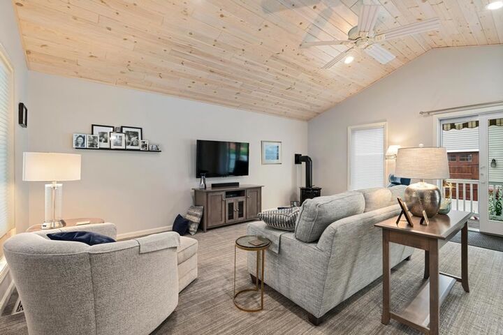 Property Photo: 642 E Lake MI 49740