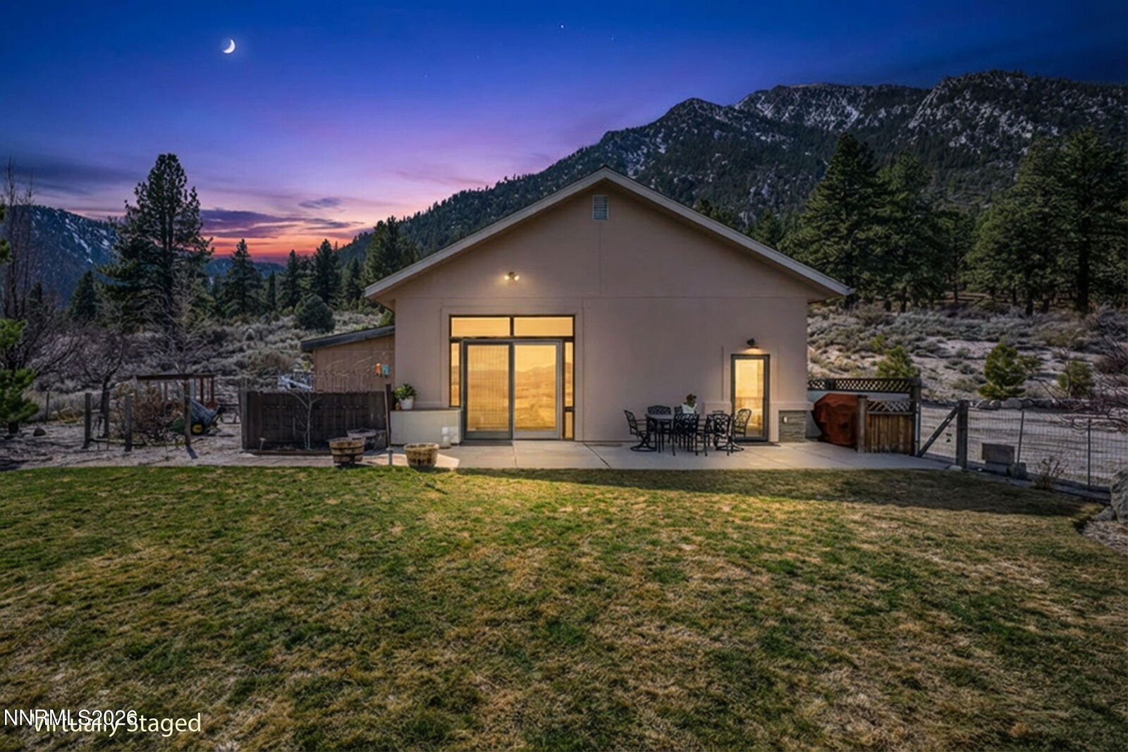 Property Photo:  466 Horsethief Circle  CA 96120 