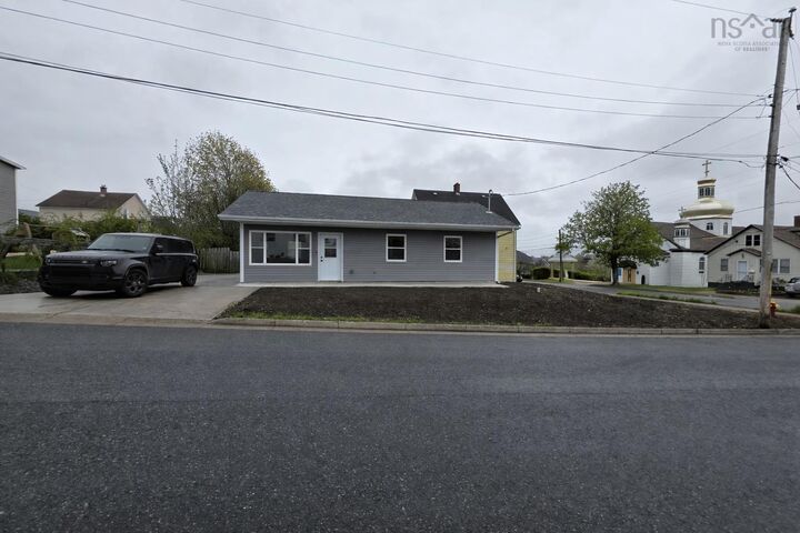 6 South Street — photo 1