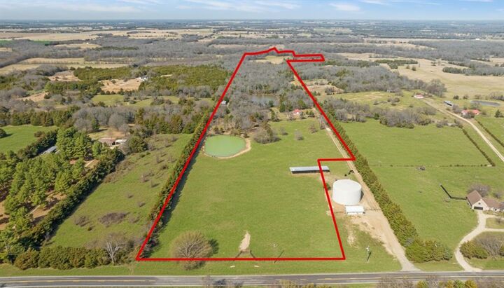 Property Photo: 1602 Farm Road 1510 TX 75421