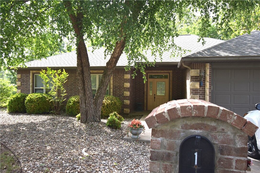 Property Photo:  1 Lillian Lane  AR 72715 