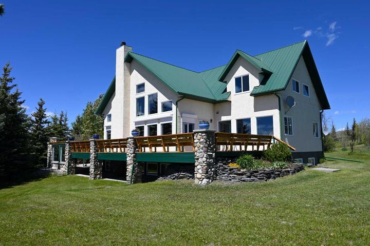 Property Photo: 8416 Rge Rd 1-3 AB T0K 0P0