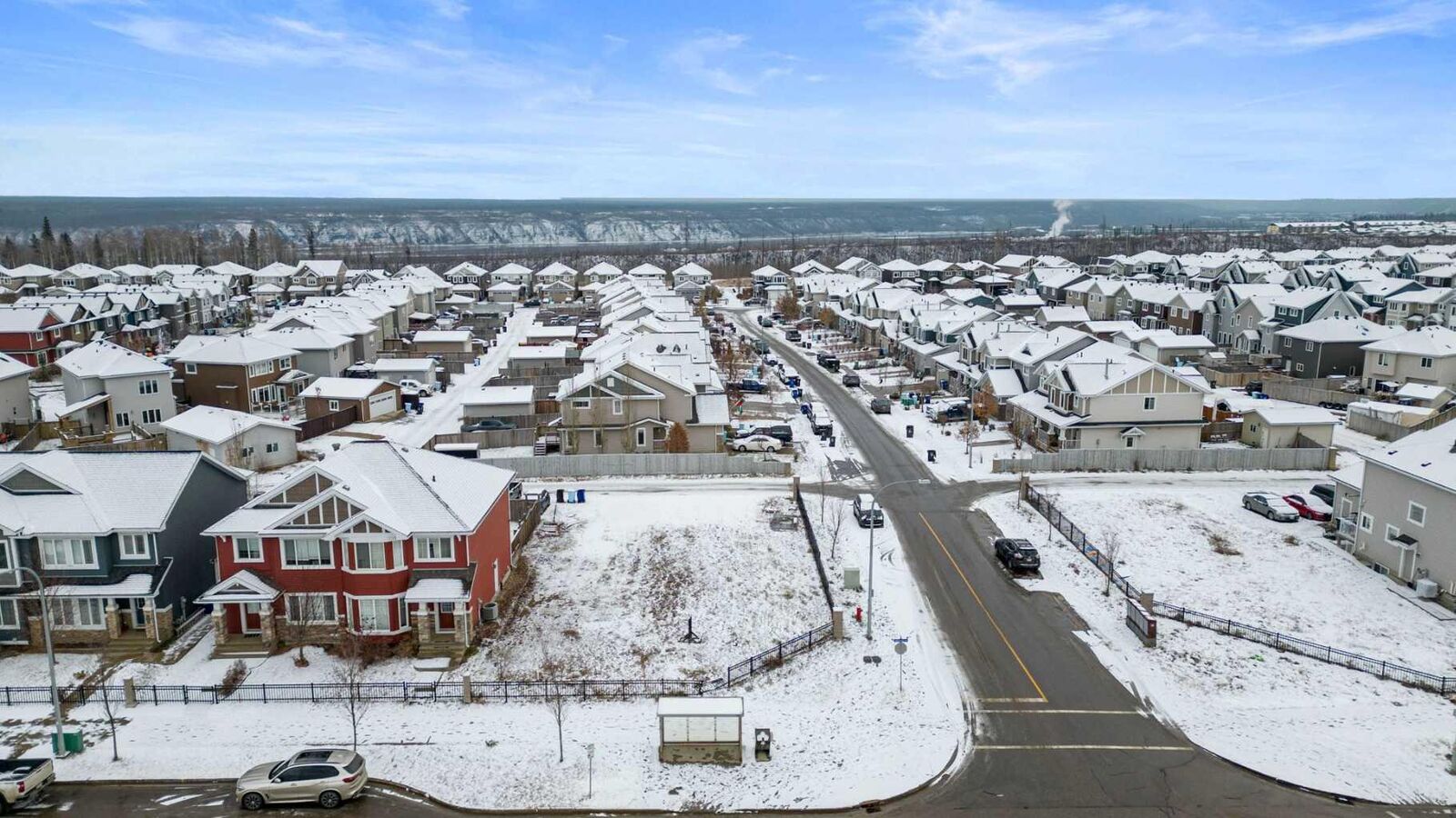 Property Photo:  221 Heritage Drive  AB T9K 0X9 