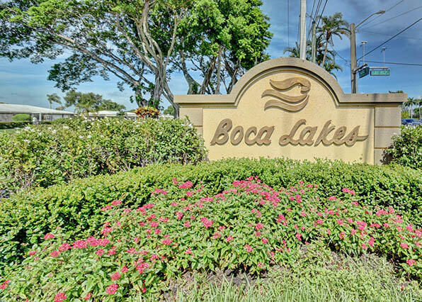 Property Photo:  8871 Warwick Drive  FL 33433 
