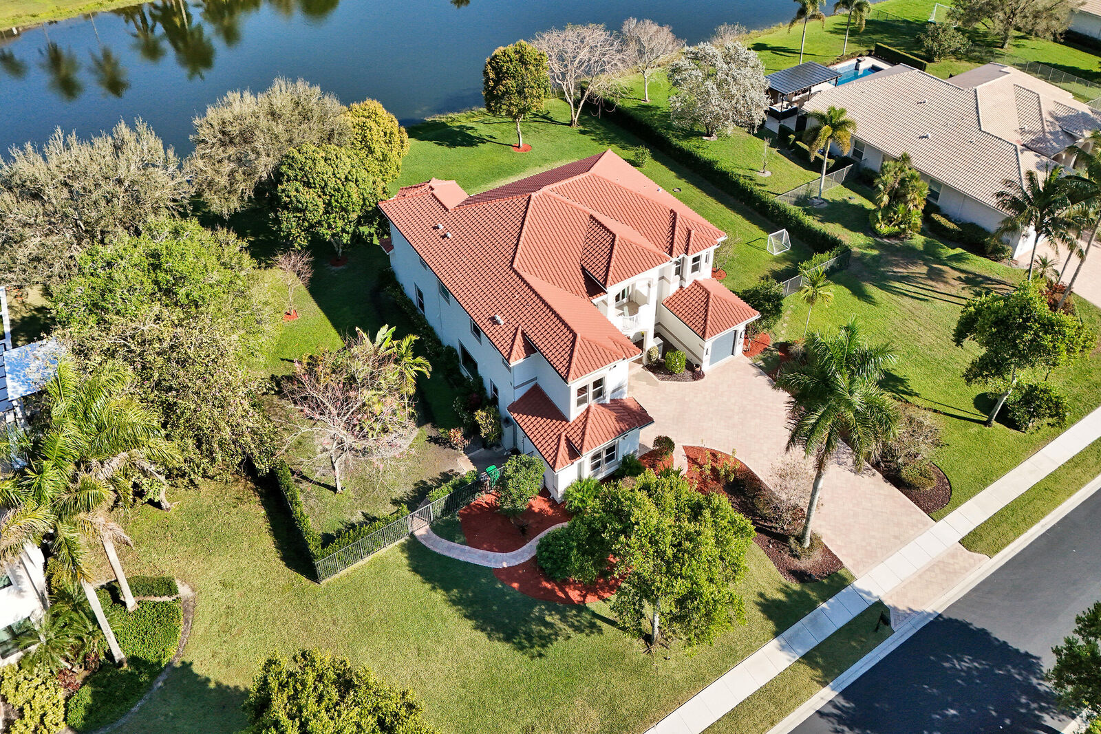 Property Photo: 2846 Juniper Lane FL 33330