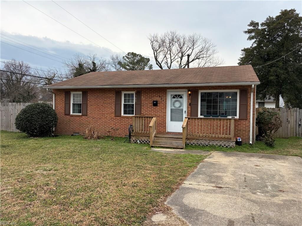 Property Photo:  401 Institute Dr  VA 23663 