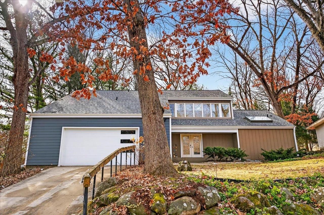 Property Photo:  3009 Post Road  WI 53713 