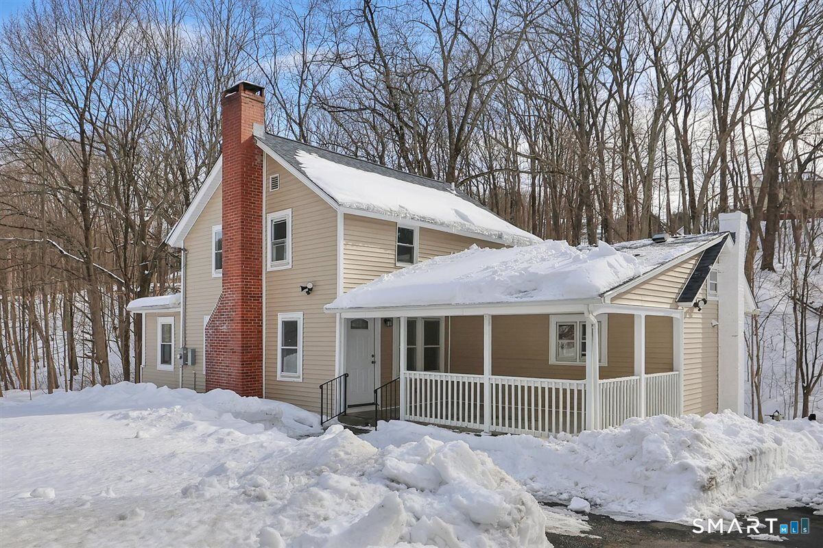 Property Photo:  971 New Litchfield Street  CT 06790 