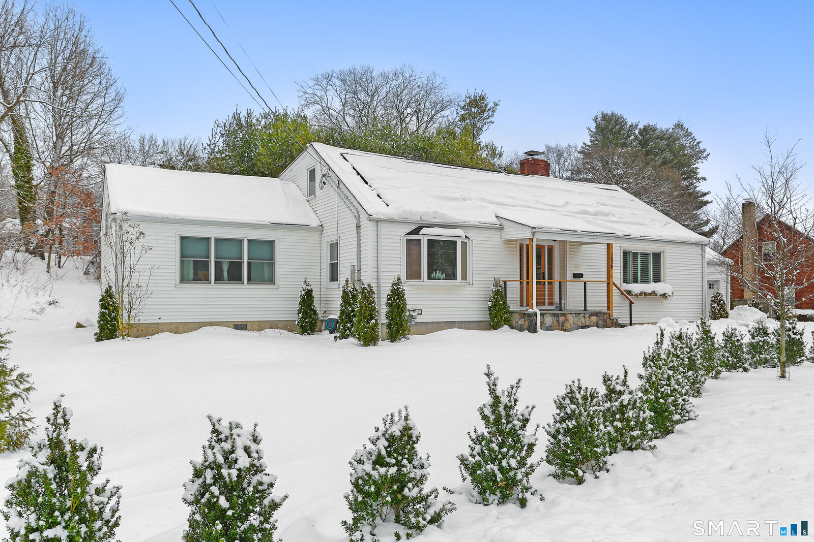 Property Photo: 1470 Stratfield Road CT 06825
