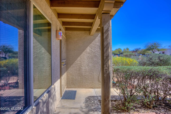 Property Photo:  2756 S Oakenshield Way  AZ 85730 