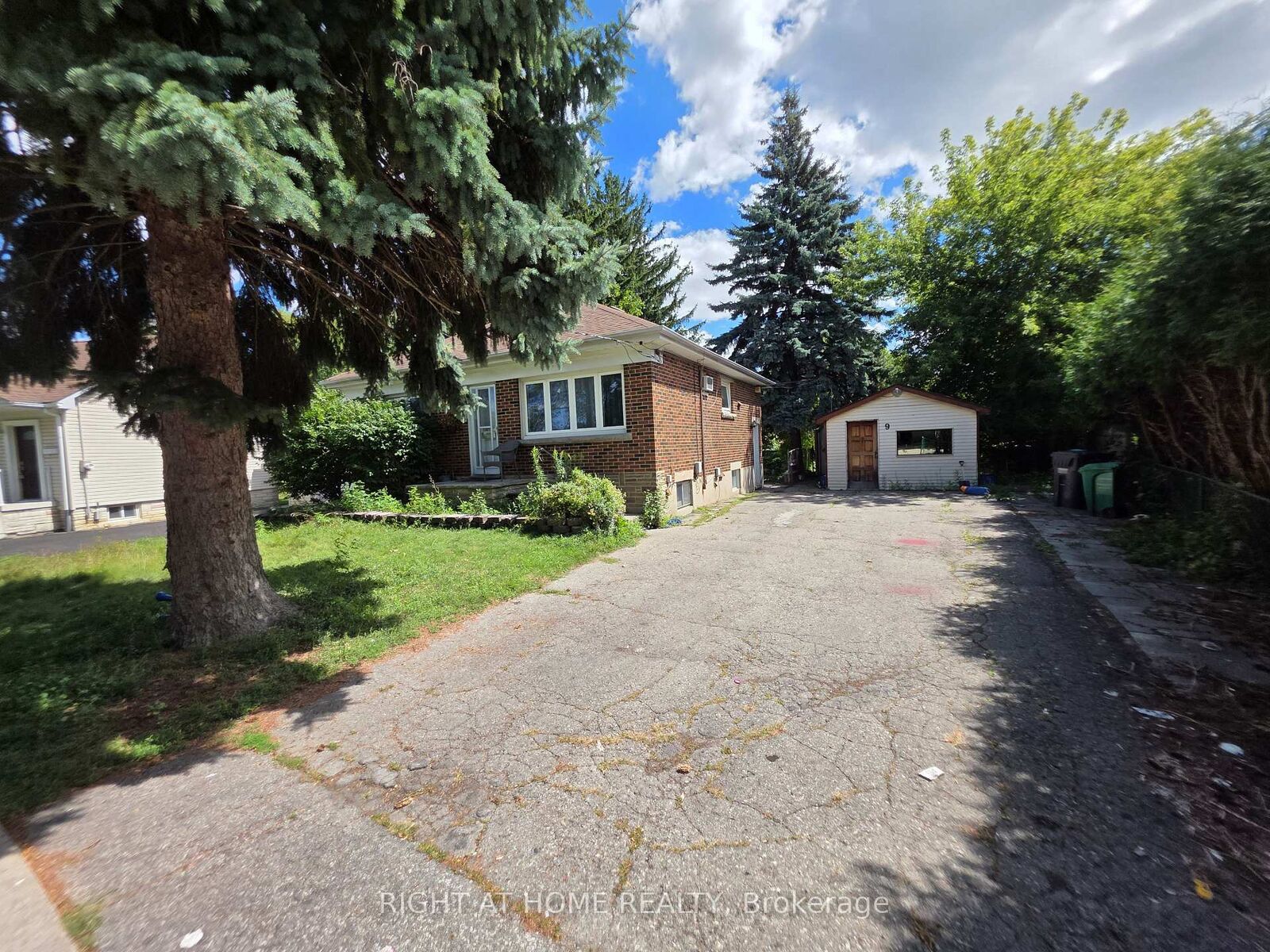 Property Photo: 9 Rogers Road ON L6X 1L7