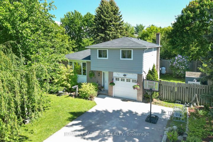 Property Photo: 17 Jamieson Drive ON L0N 1R0