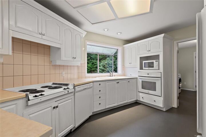 Photo de la propriété:  5805 East Sooke Rd  BC V9Z 1B3 