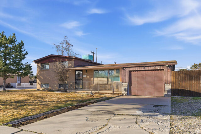 Property Photo:  195 E 7060 S  UT 84047 