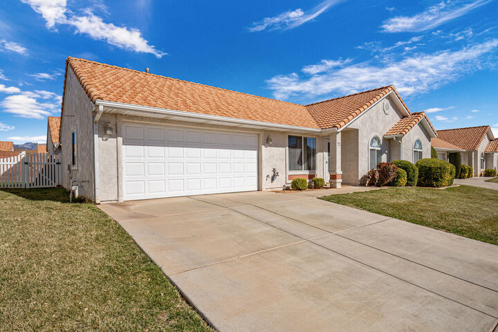 Property Photo:  646 N 2450 E #27  UT 84790 