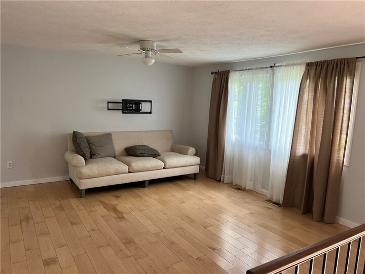 Property Photo:  295 Carmell Dr  PA 15241 