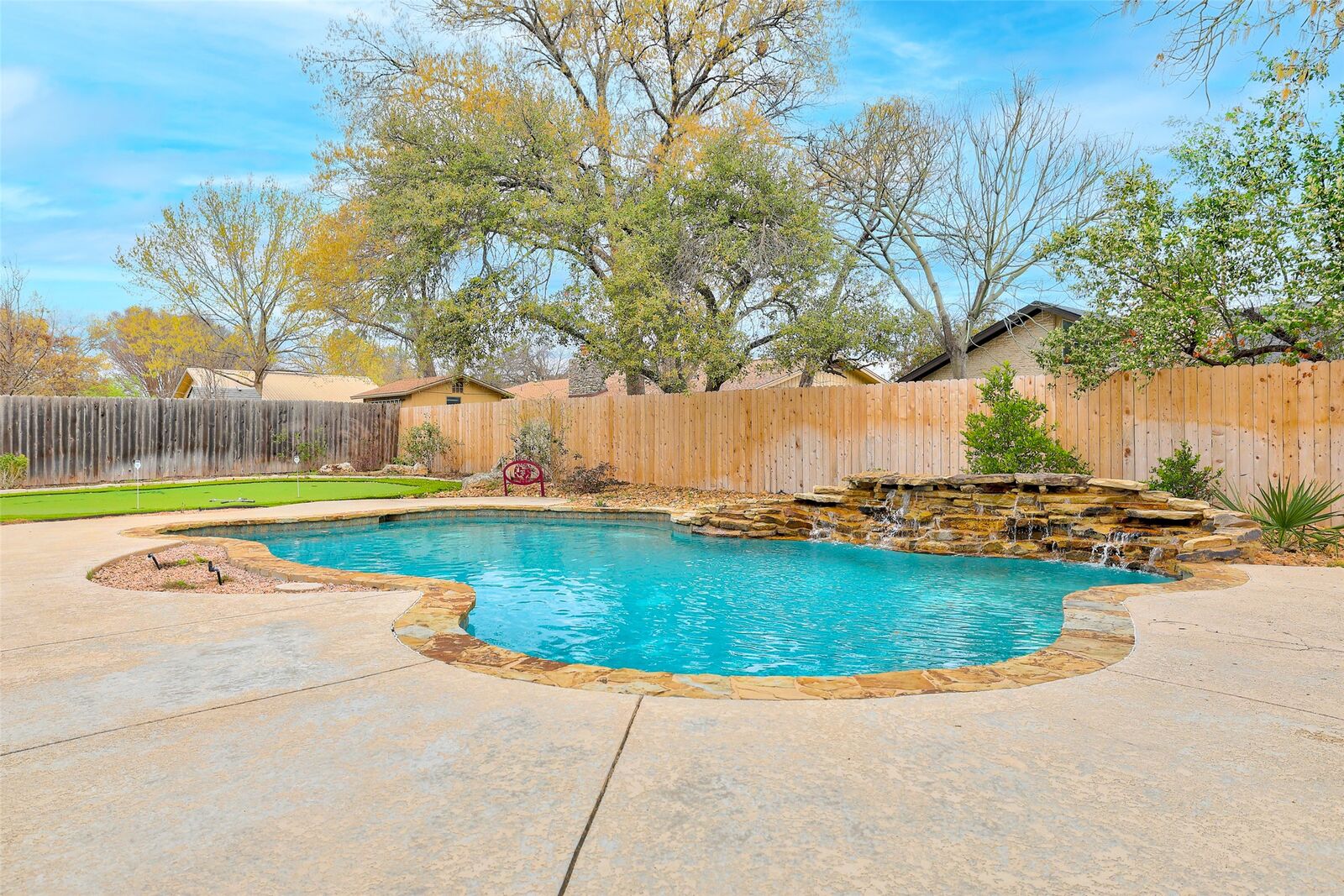Property Photo:  504 Ridgecrest Road  TX 78628 