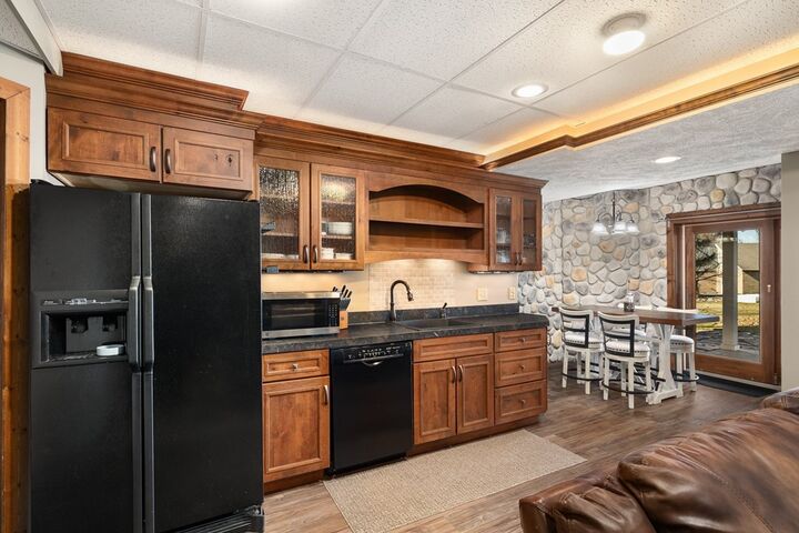 Property Photo:  1114 Surrey Circle  OH 44805 