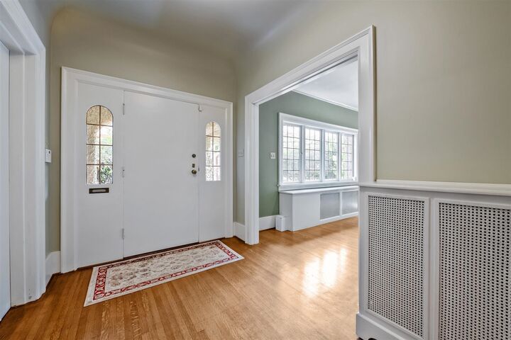 Property Photo: 3737 Pine Crescent BC V6J 4K4