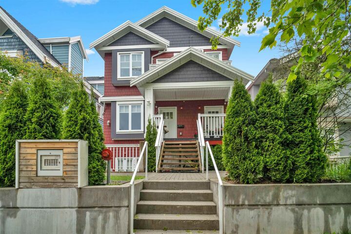 2743 Duke Street — photo 1
