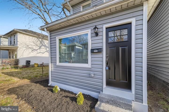 Property Photo: 117 East Avenue MD 21222