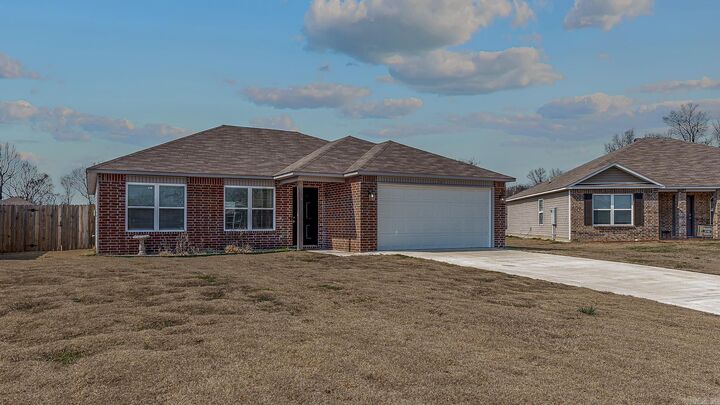 Property Photo:  745 Brody Ct  AR 72405 
