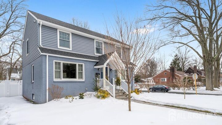 Property Photo:  58 Kempson Place  NJ 08840 