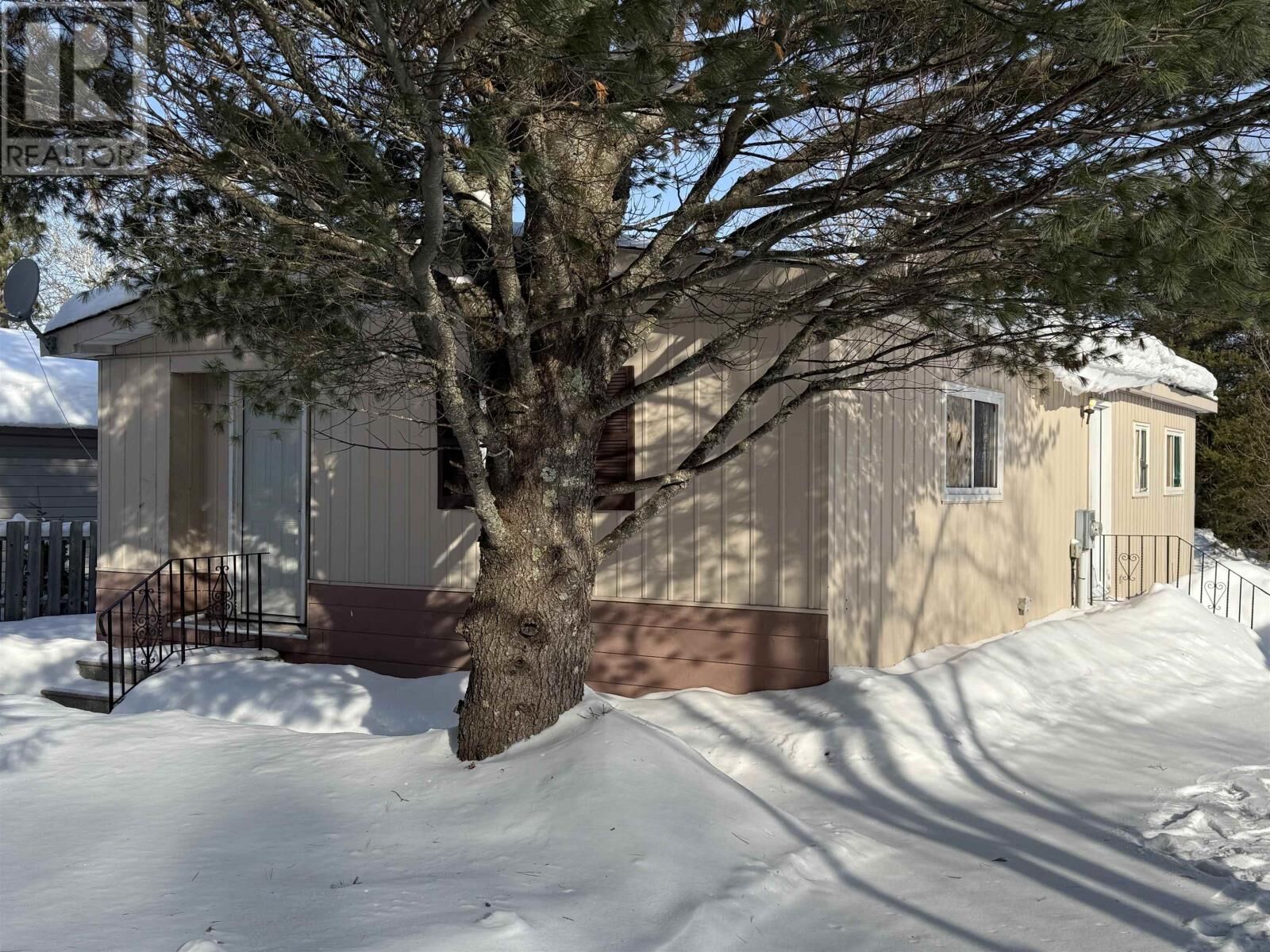 Property Photo:  228 Davies St  ON P0T 1T0 