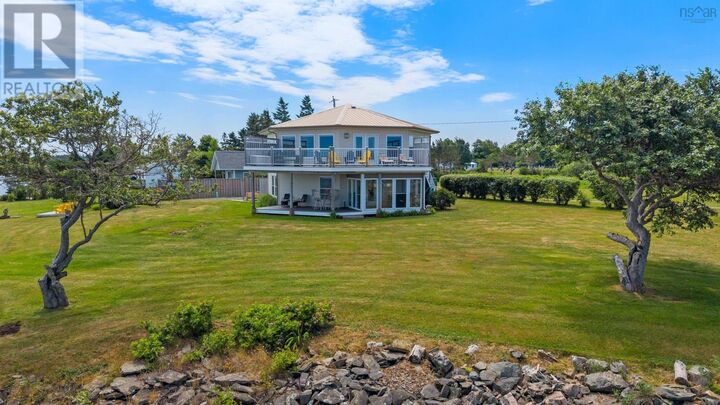 Property Photo:  51 Chapman Lane  NS B4H 3X9 